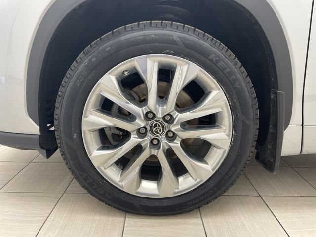 Used 2023 Toyota Highlander Limited AWD/4WD image 8