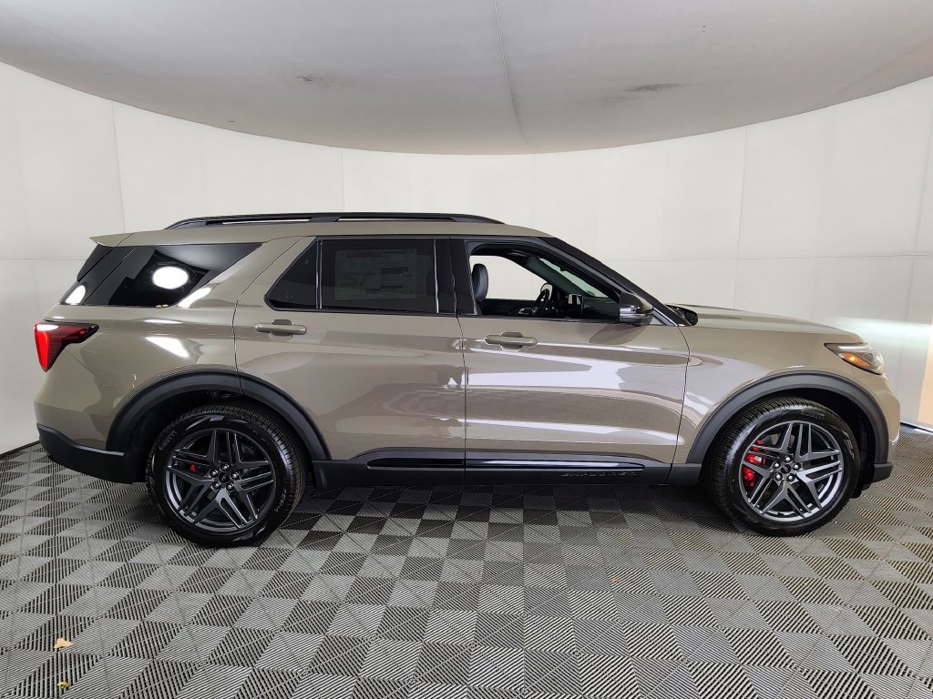 New 2026 Ford Explorer ST w/ Sun And Sound Package AWD/4WD image 8