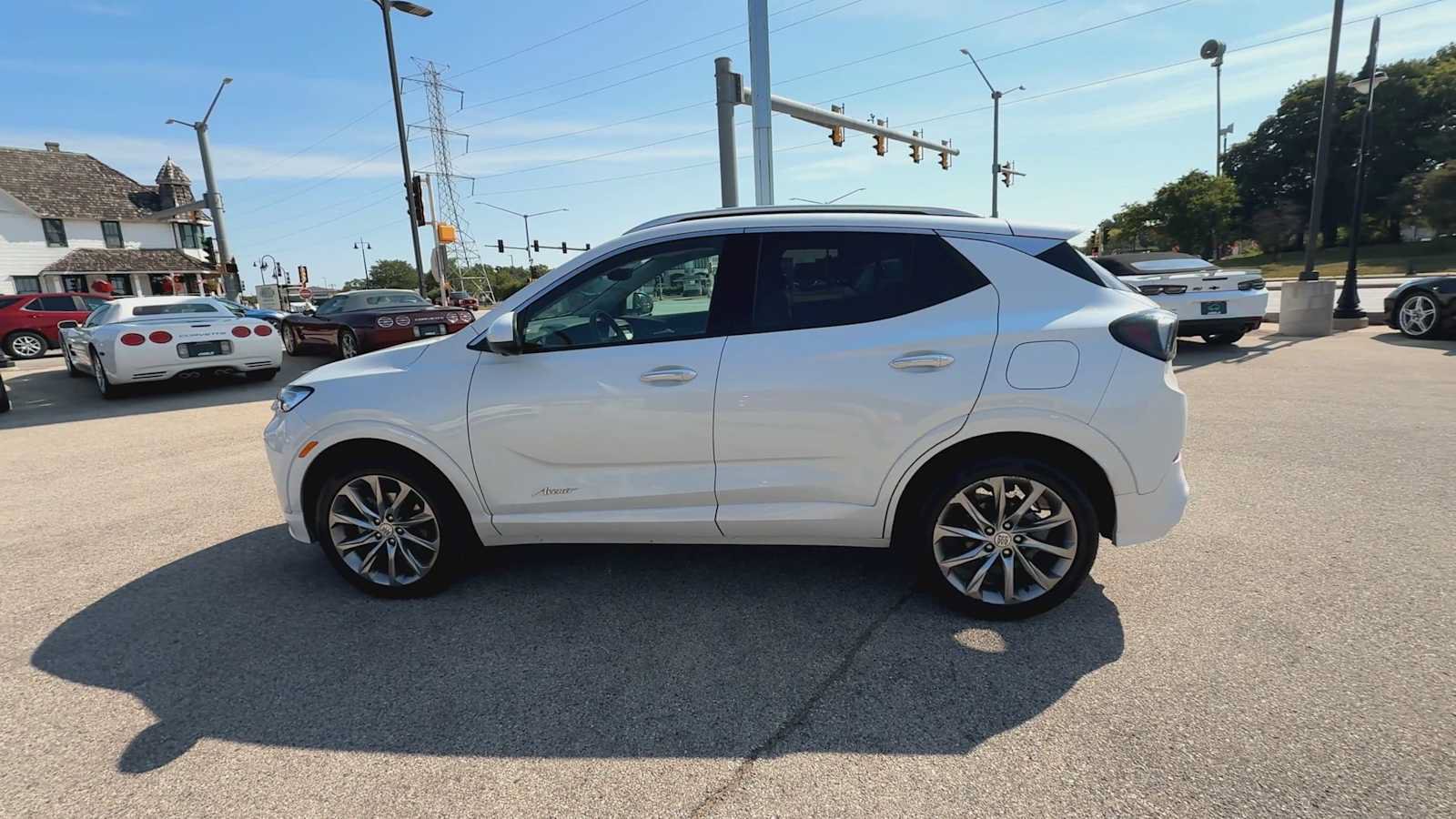 Certified 2025 Buick Encore GX Avenir w/ Avenir Technology Package AWD/4WD image 5