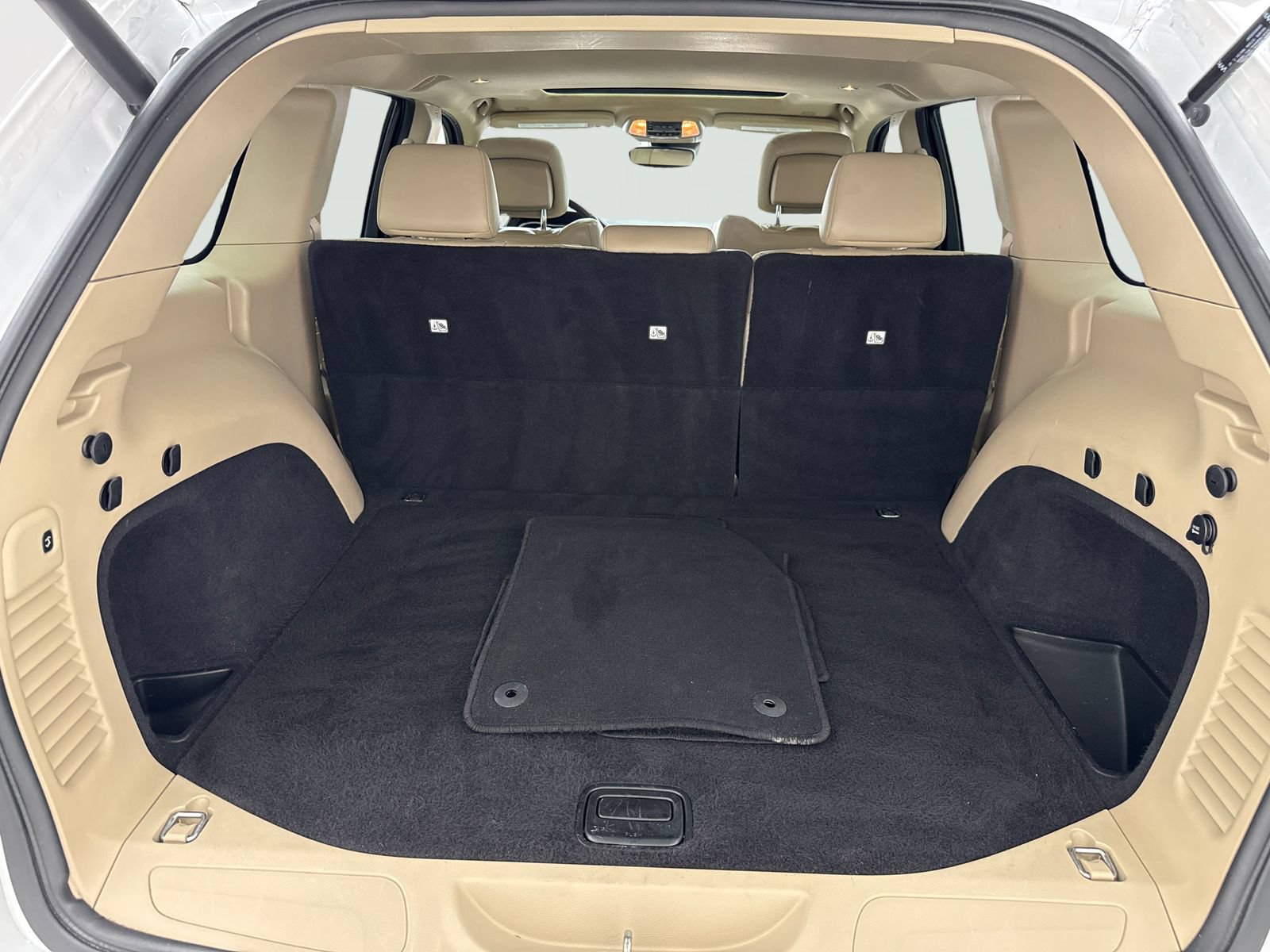 Used 2020 Jeep Grand Cherokee Limited RWD image 48