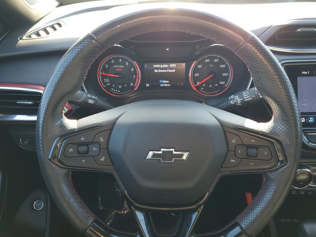 Used 2022 Chevrolet TrailBlazer RS w/ Sun and Liftgate Package FWD image 11