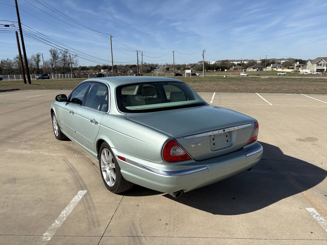 Used 2004 Jaguar XJ8 RWD image 3