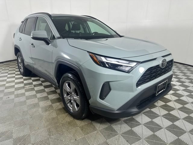 Used 2023 Toyota RAV4 XLE AWD/4WD image 1