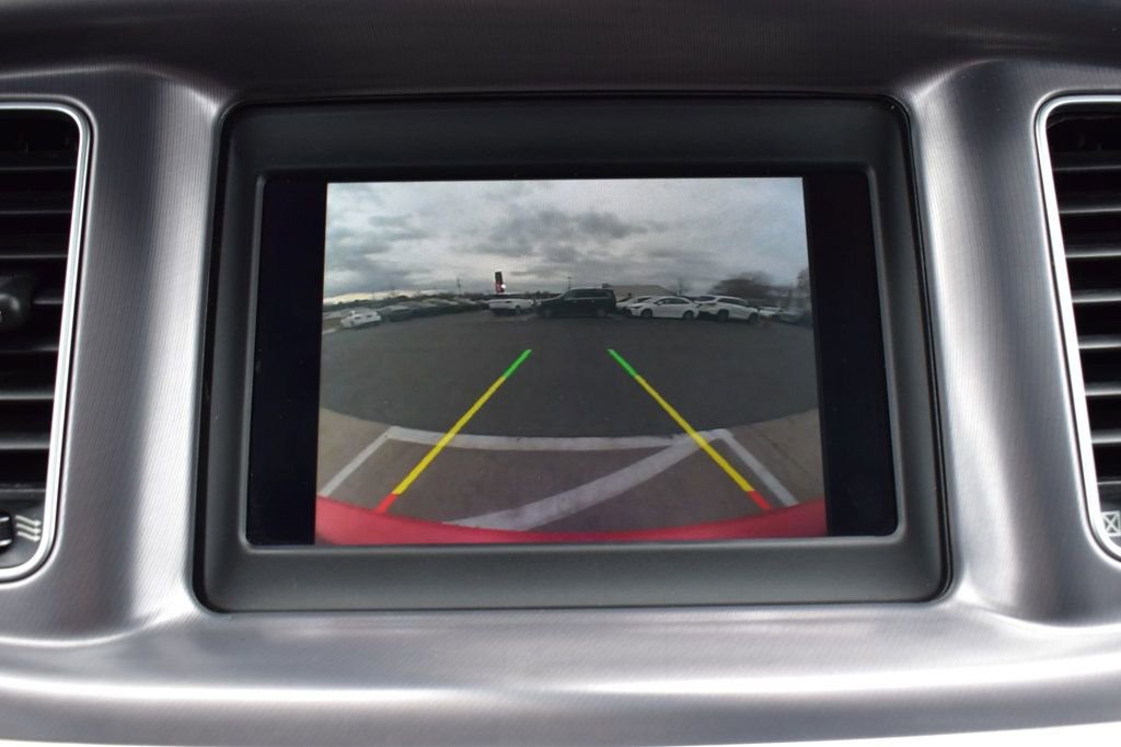 Used 2020 Dodge Charger SXT w/ Driver Convenience Group image 30