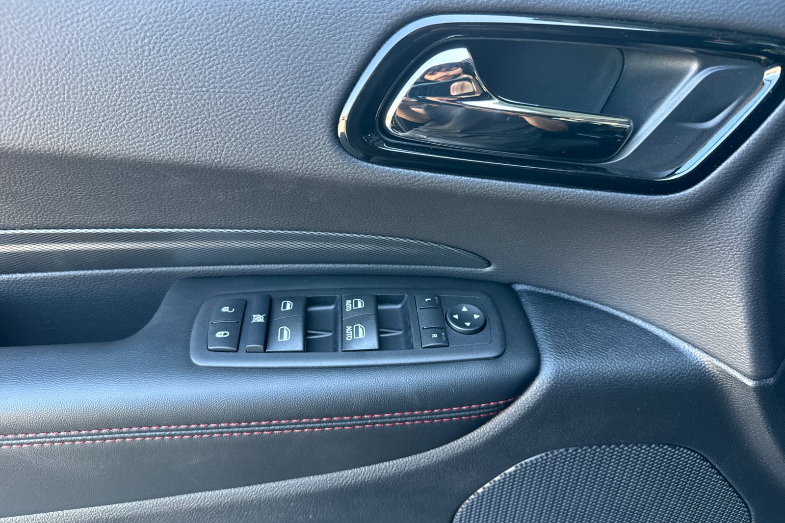 New 2026 Dodge Durango GT w/ Blacktop Package AWD/4WD image 10