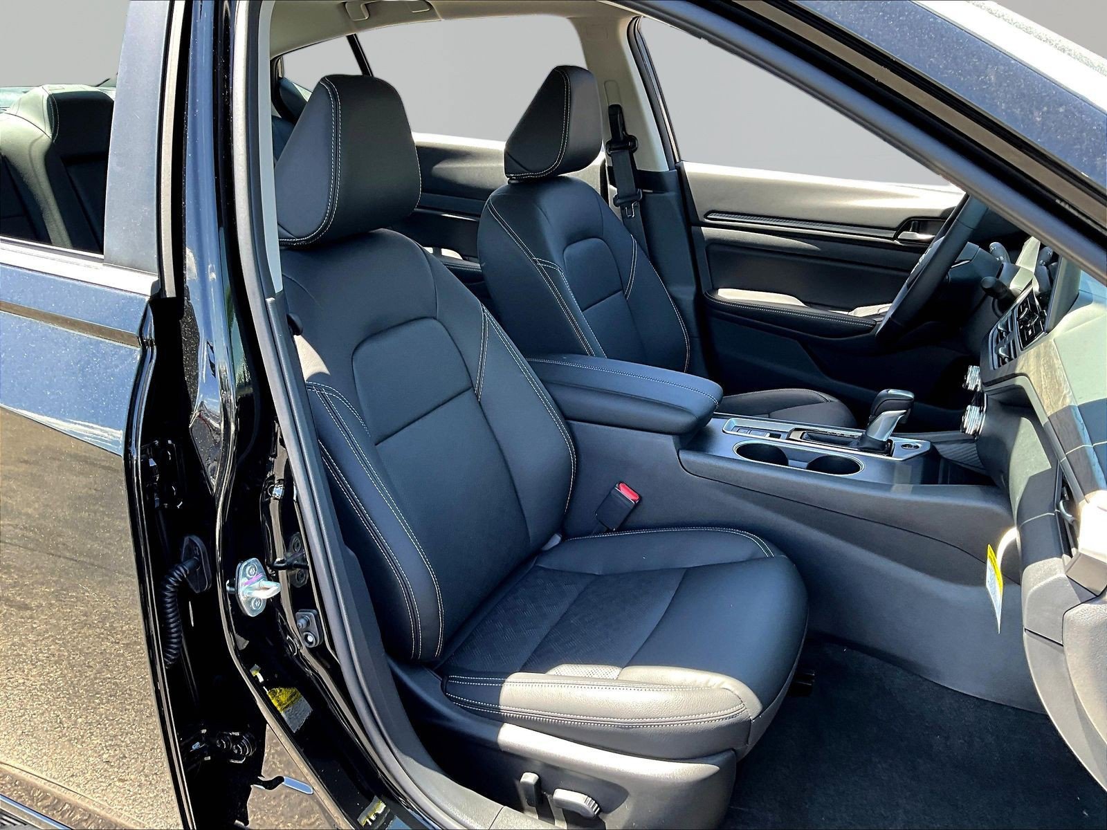 New 2026 Nissan Altima 2.5 SV w/ SV Premium Package FWD image 19
