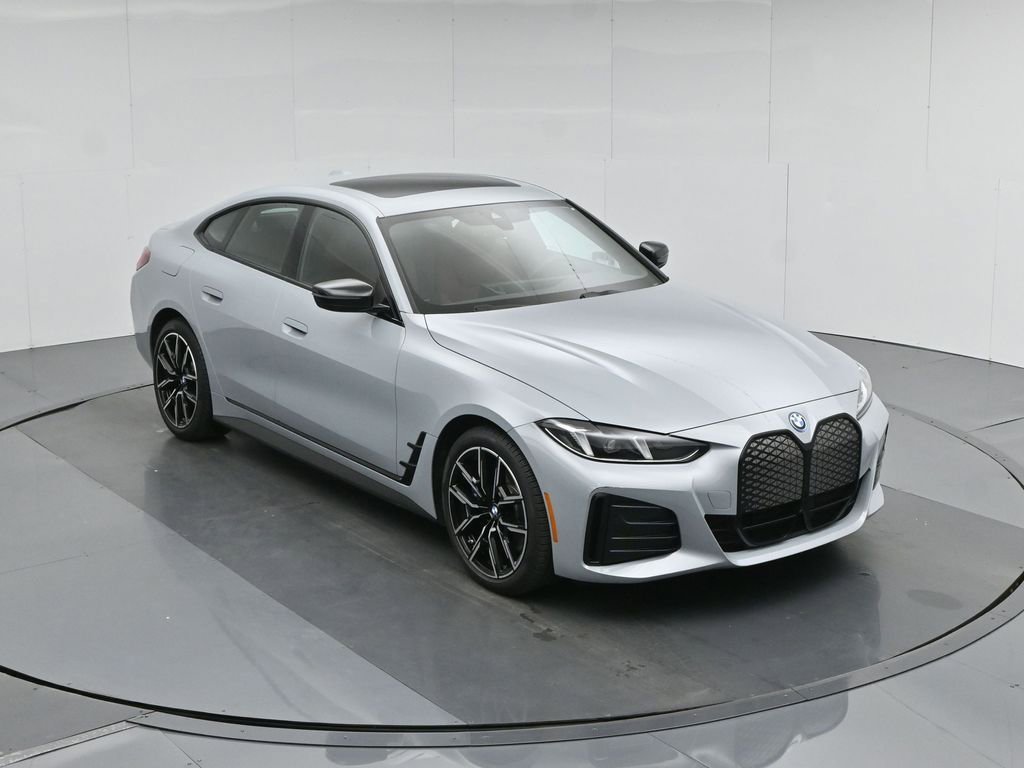 Used 2025 BMW i4 eDrive40 w/ M Sport Package image 40