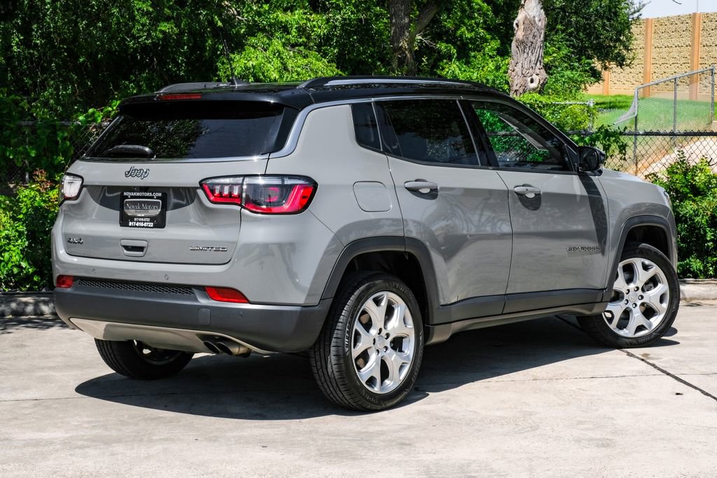 Used 2022 Jeep Compass Limited image 15