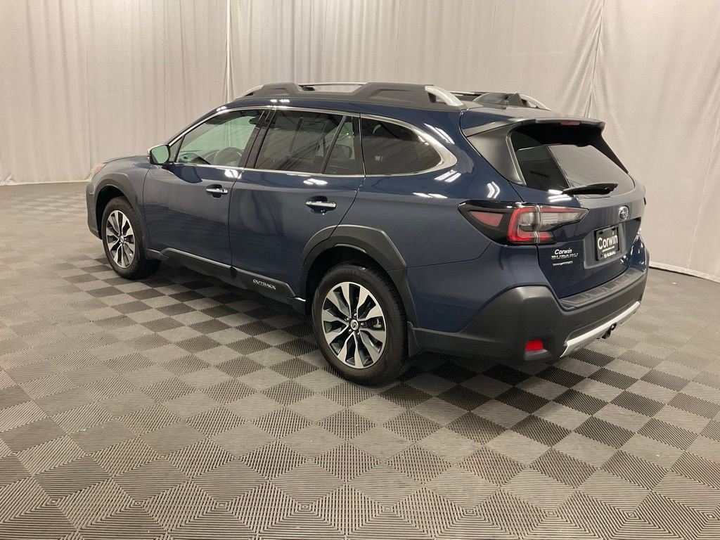 Used 2025 Subaru Outback Touring XT AWD/4WD image 4