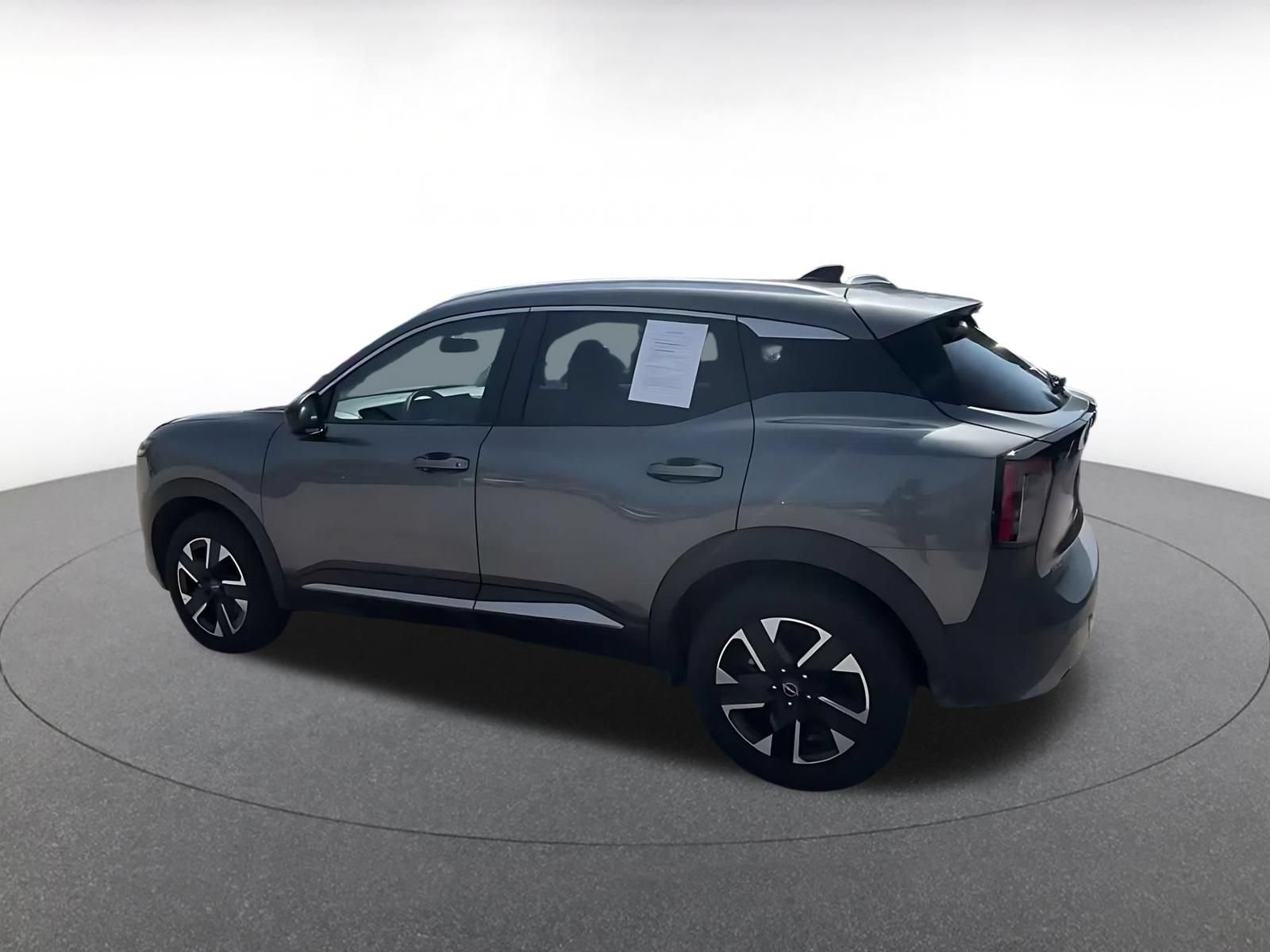 Used 2026 Nissan Kicks SV w/ Cold Weather Package AWD/4WD image 8