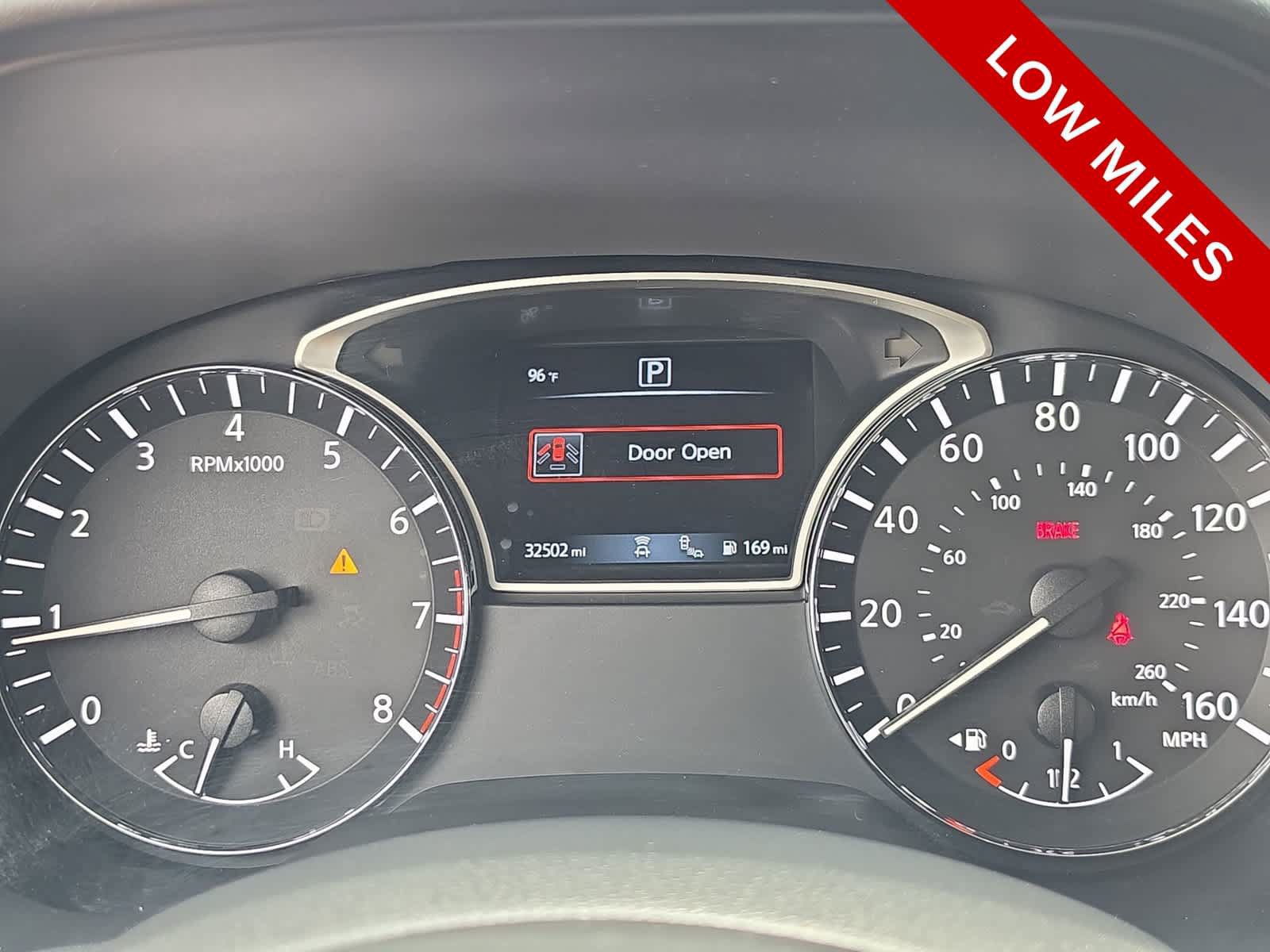 Used 2020 Nissan Pathfinder SV FWD image 22