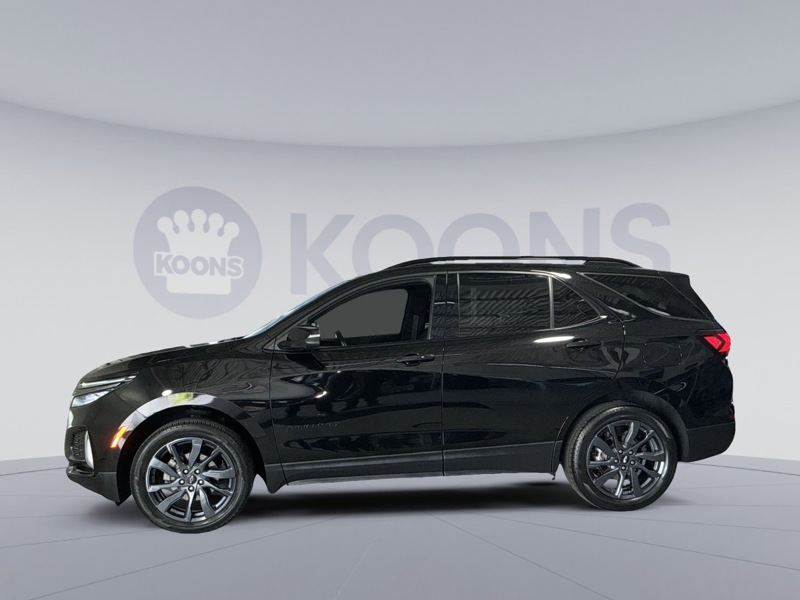 Used 2022 Chevrolet Equinox RS w/ RS Leather Package image 13