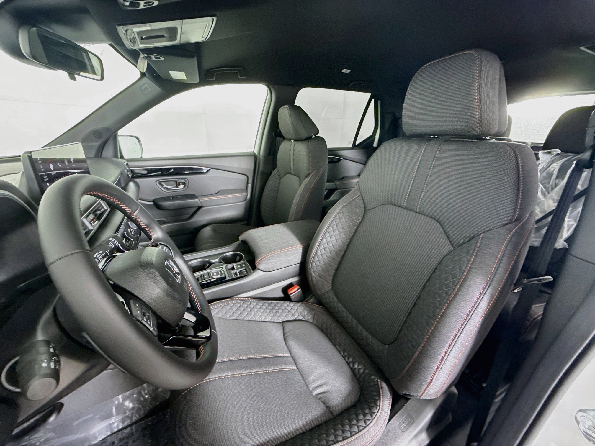 New 2026 Honda Pilot Sport image 26