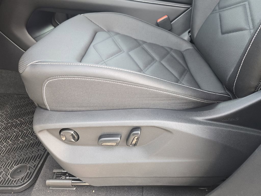 New 2026 Volkswagen Atlas SE image 18