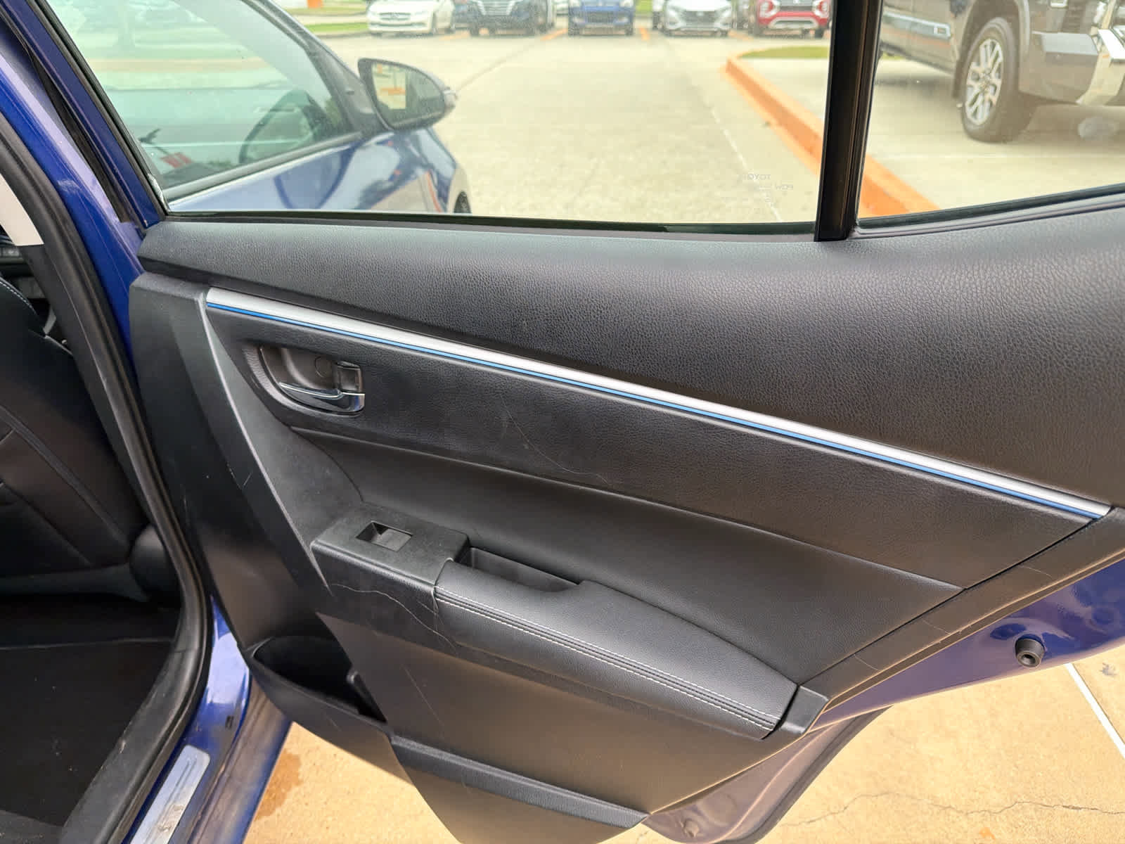 Used 2014 Toyota Corolla S FWD image 16