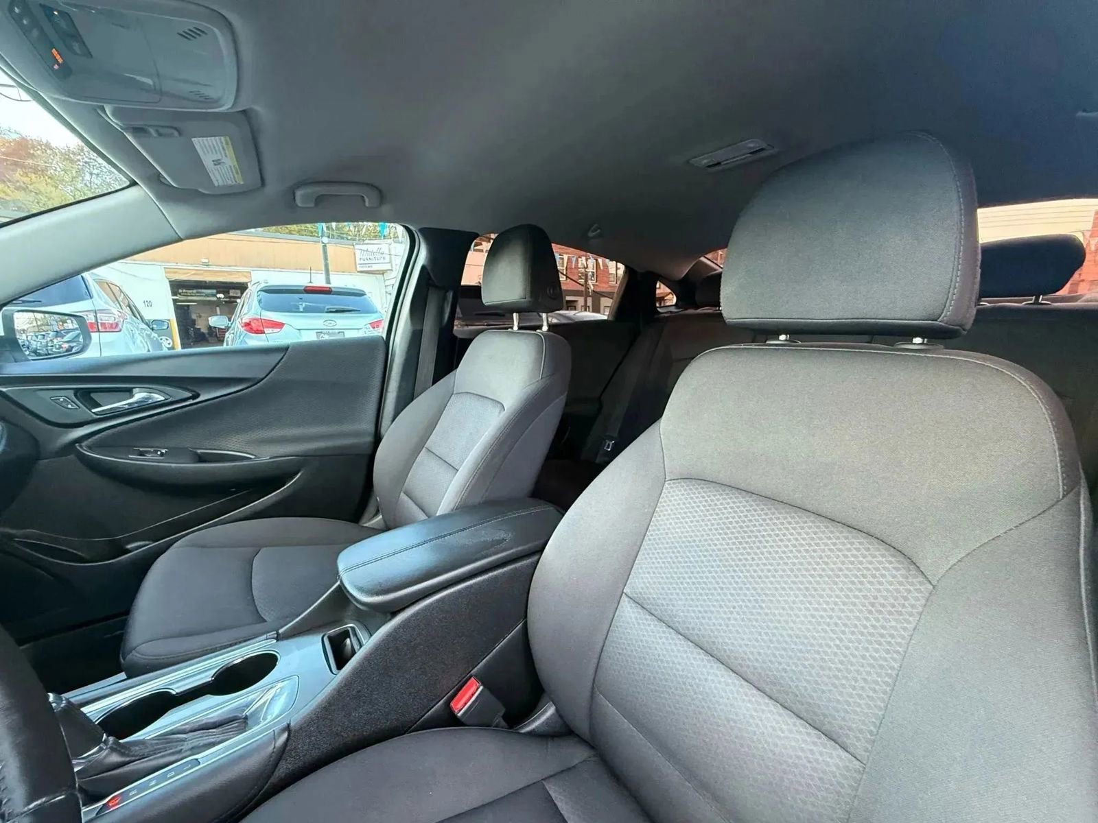 Used 2018 Chevrolet Malibu LT FWD image 21