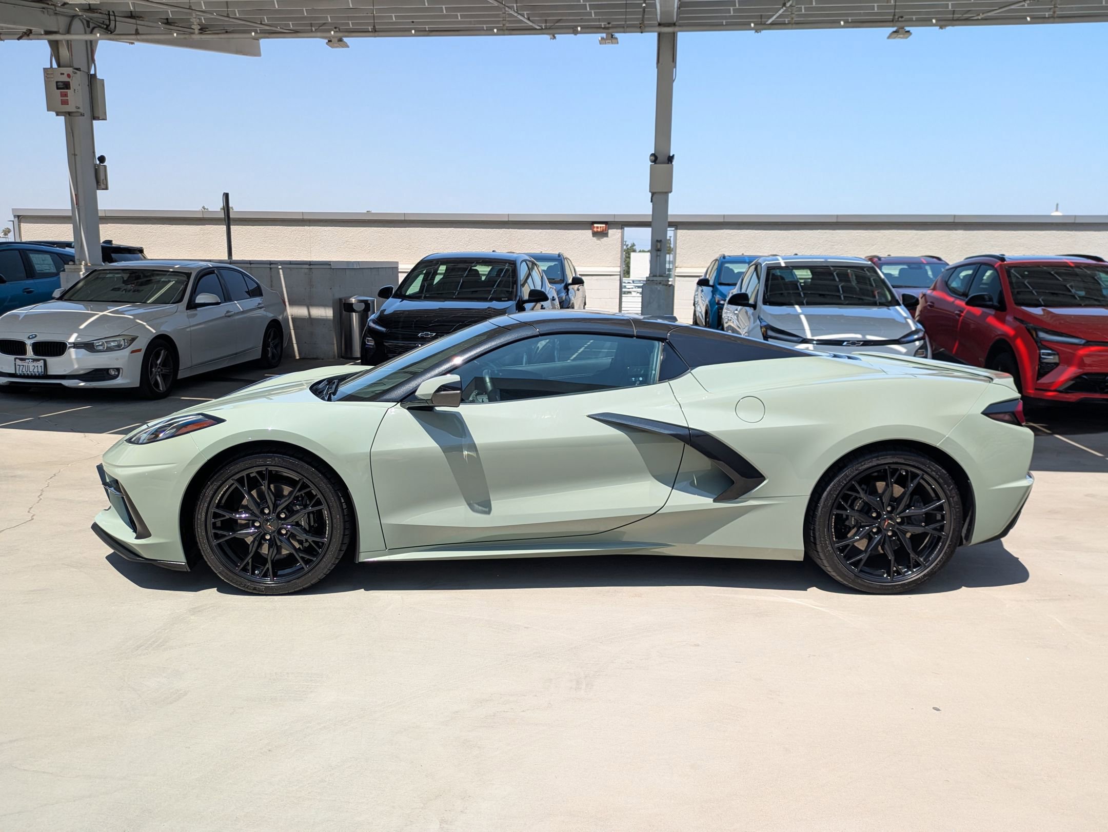 Used 2024 Chevrolet Corvette Stingray Convertible w/ 1LT RWD image 8