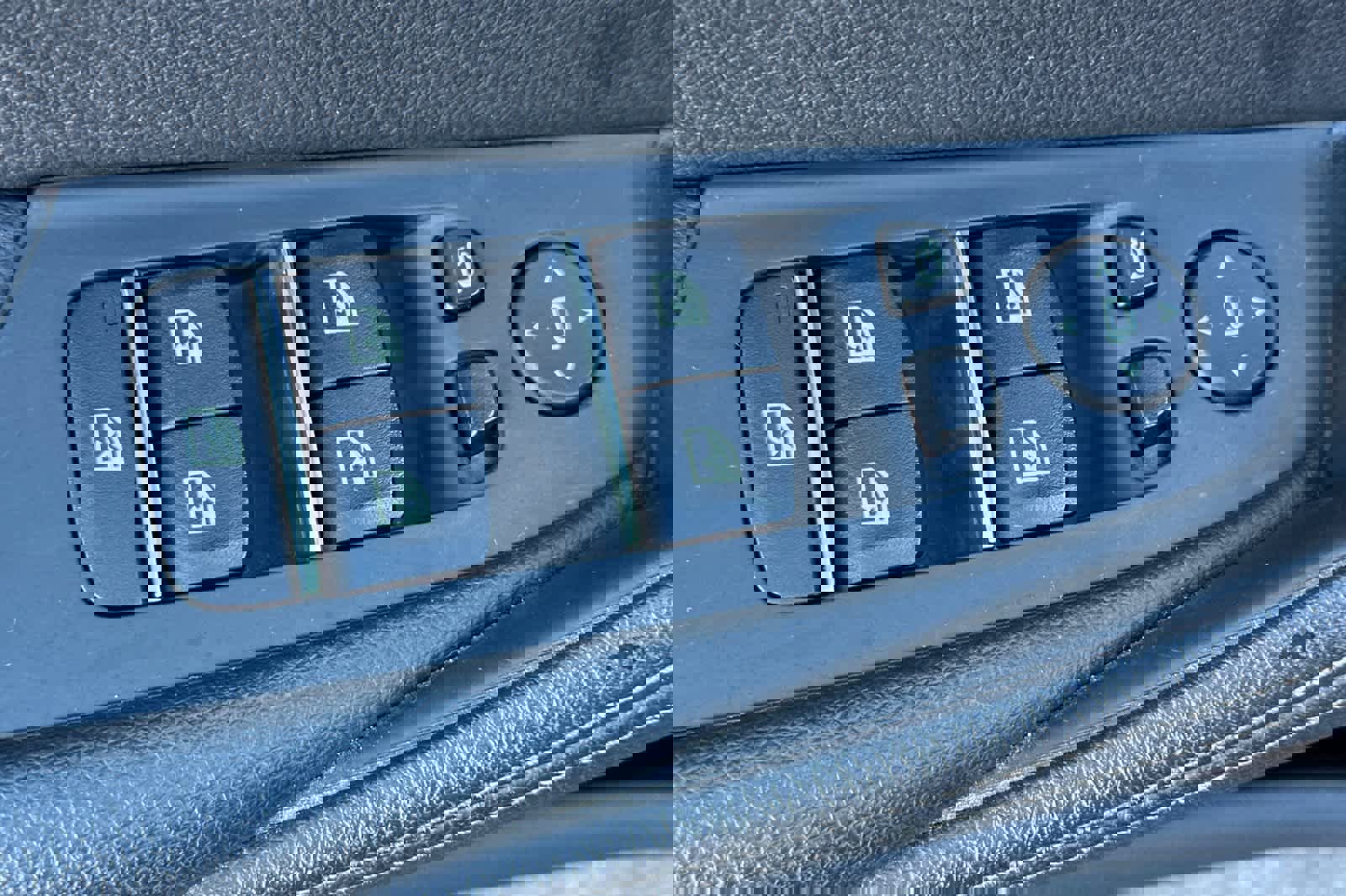 Certified 2023 BMW 530i 530i w/ Convenience Package image 15