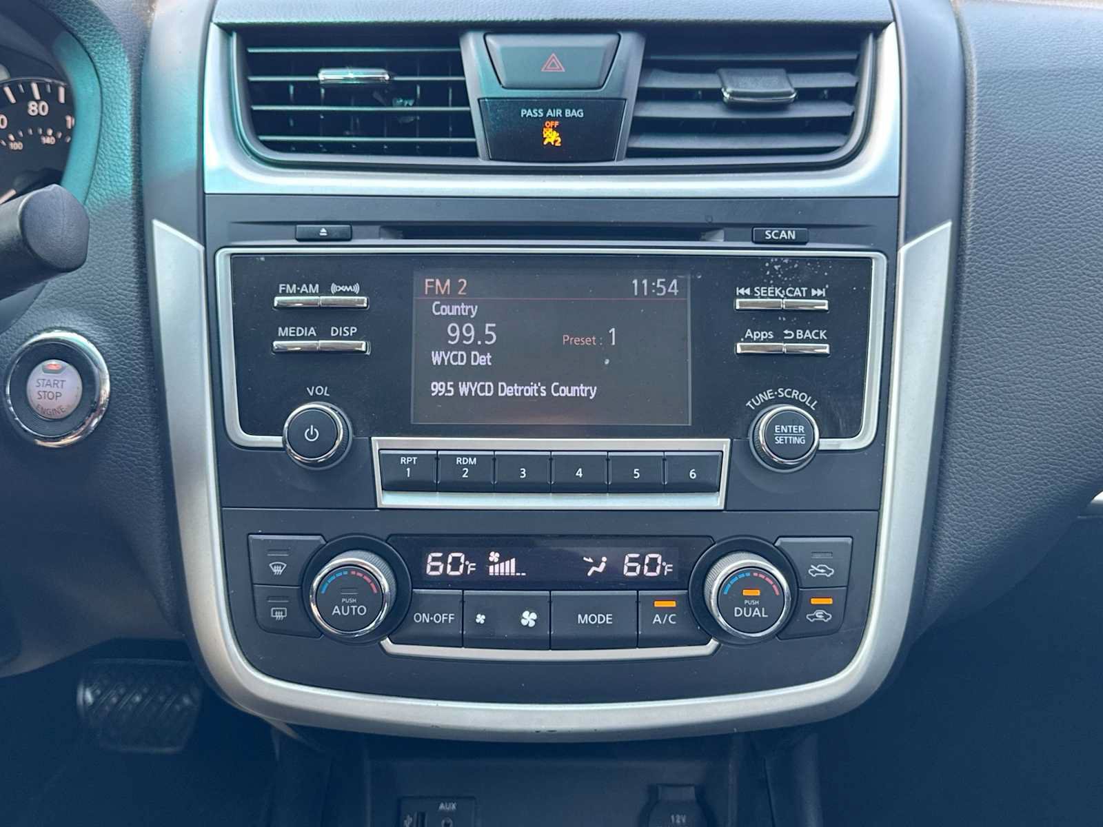 Used 2016 Nissan Altima 2.5 SV FWD image 26