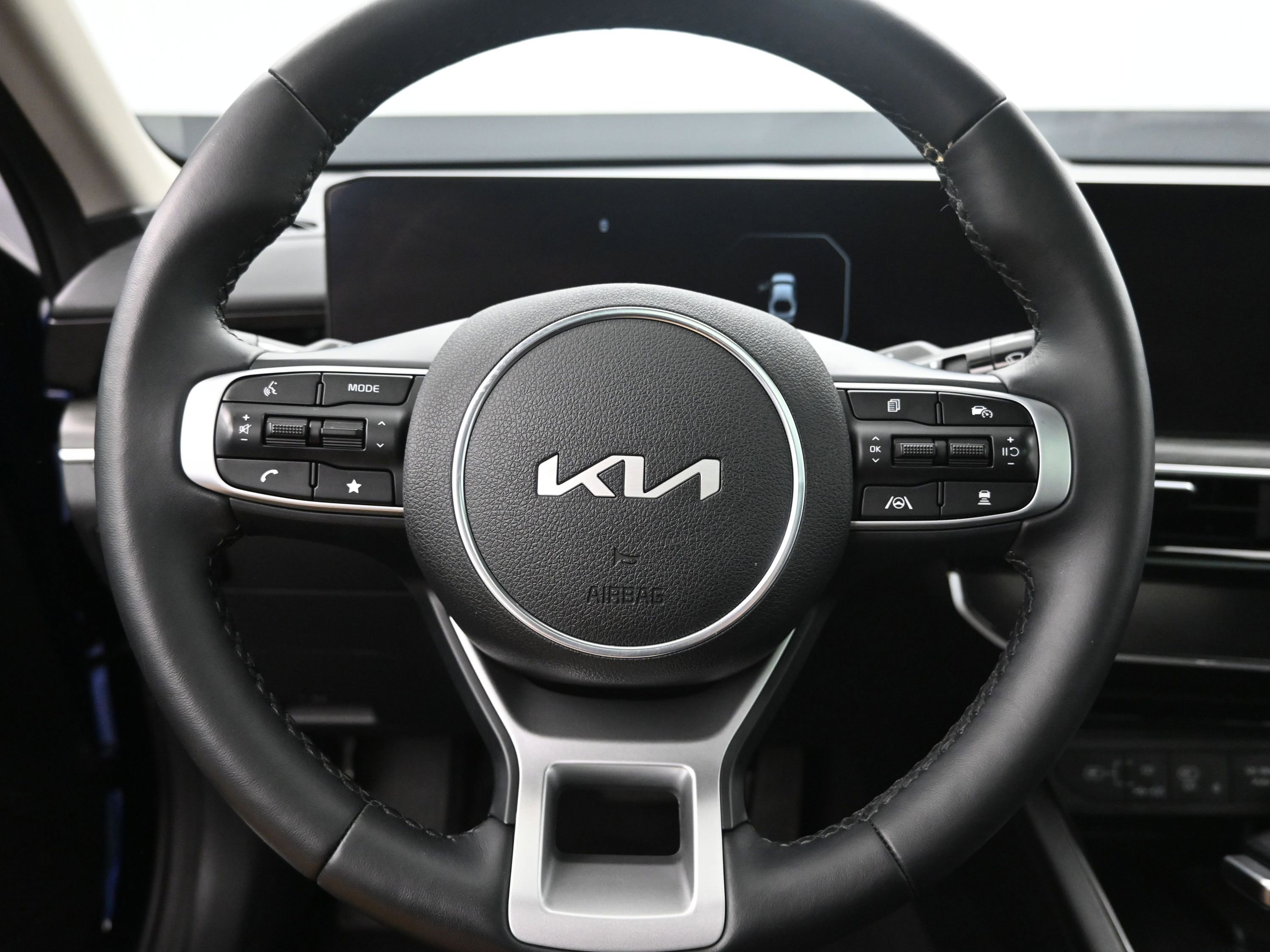 Used 2025 Kia K5 EX image 13