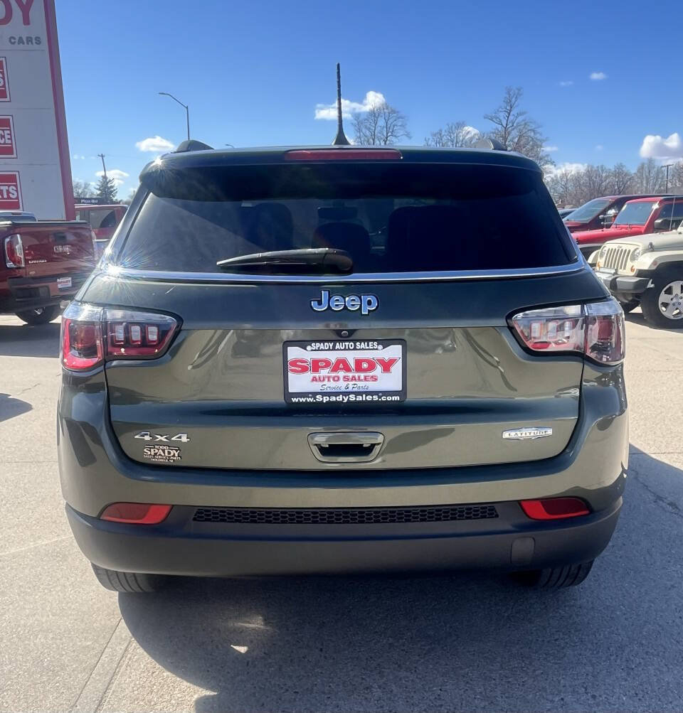 Used 2019 Jeep Compass Latitude w/ Cold Weather Group AWD/4WD image 10
