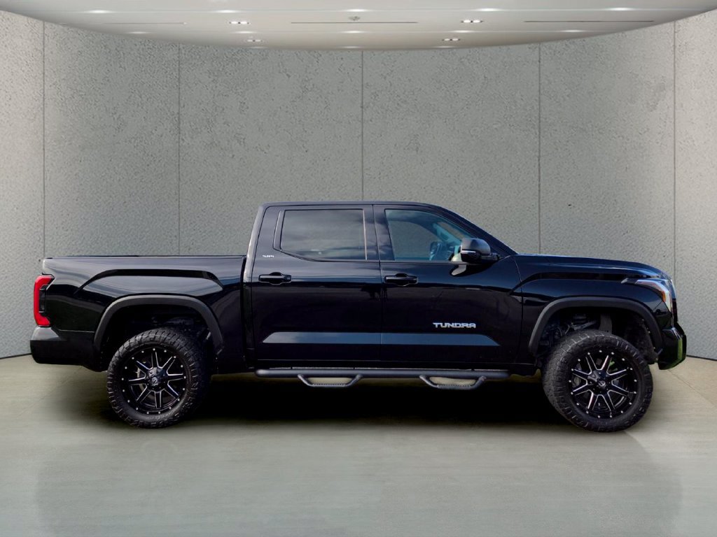 Used 2022 Toyota Tundra SR5 w/ SR5 Premium Package RWD image 6