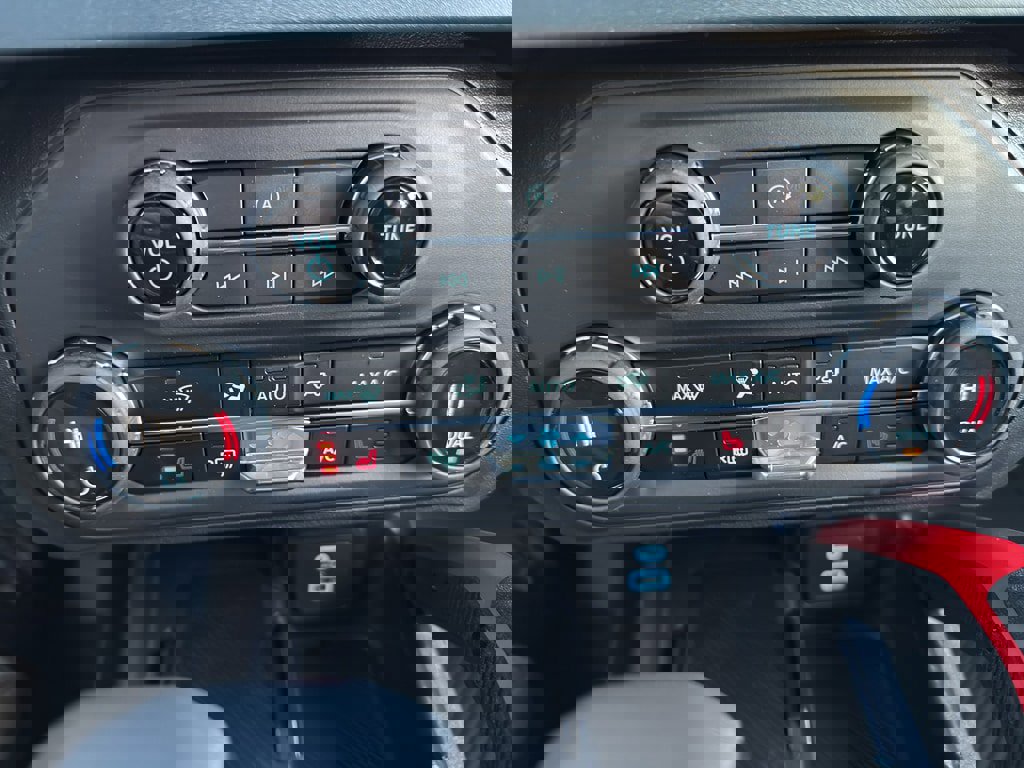 New 2025 Ford Bronco Heritage Edition image 25