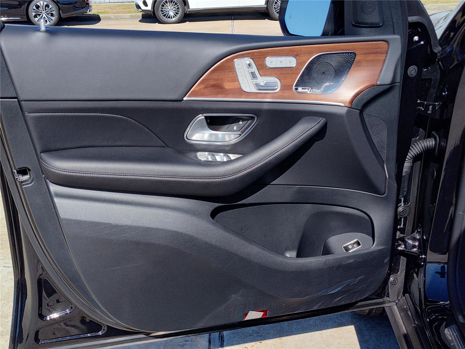 Certified 2025 Mercedes-Benz GLE 350 4MATIC image 15