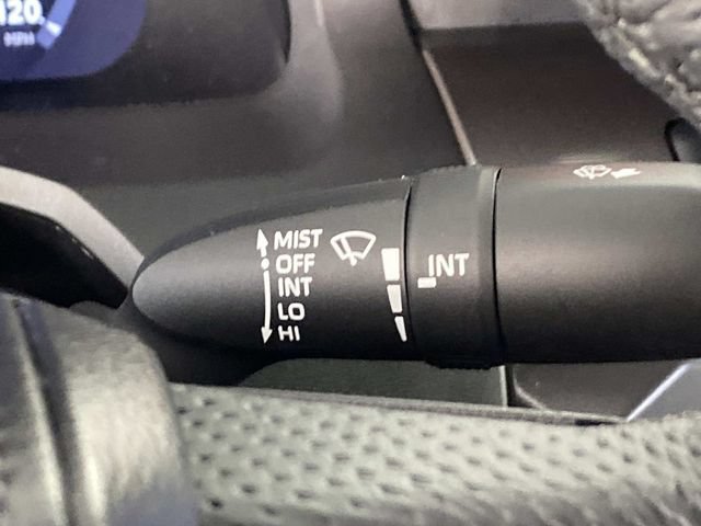Used 2025 Toyota Tacoma TRD Sport AWD/4WD image 17