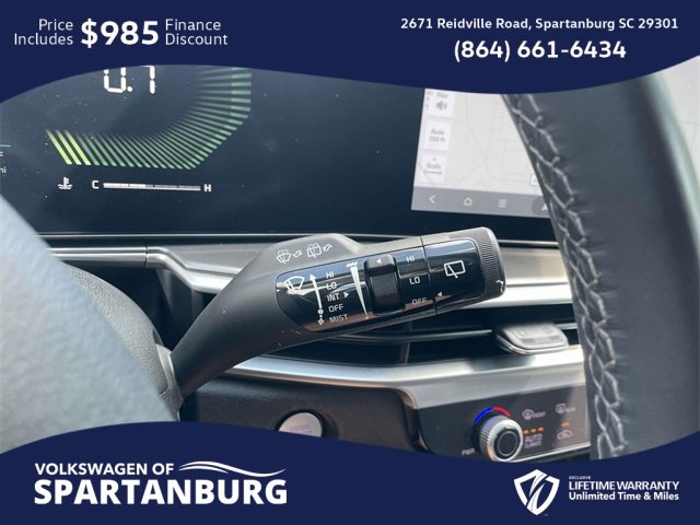 Used 2024 Kia Sorento S image 30