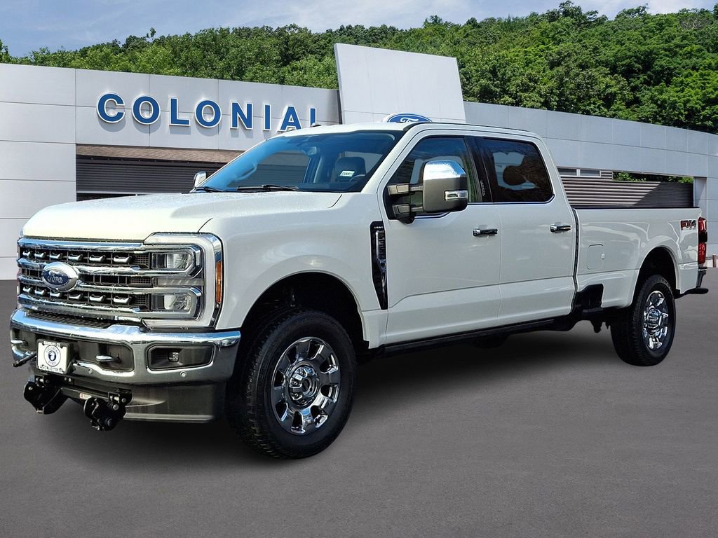 Used 2023 Ford F350 Lariat w/ Lariat Ultimate Package AWD/4WD image 3