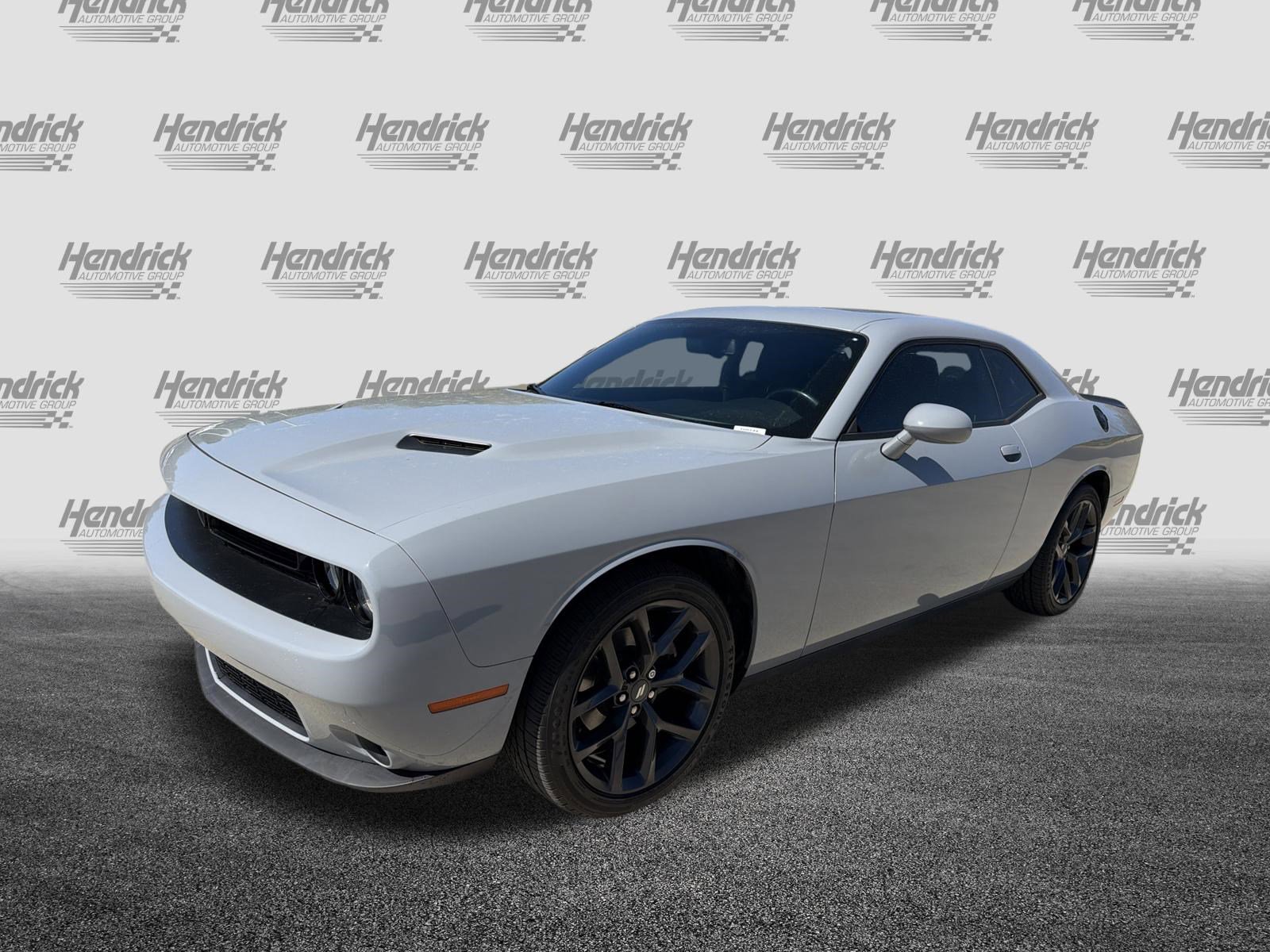 Used 2022 Dodge Challenger SXT w/ Blacktop Package image 8