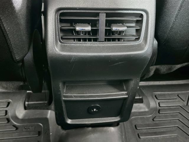 Used 2024 Ford Edge SE w/ Black Appearance Package AWD/4WD image 12
