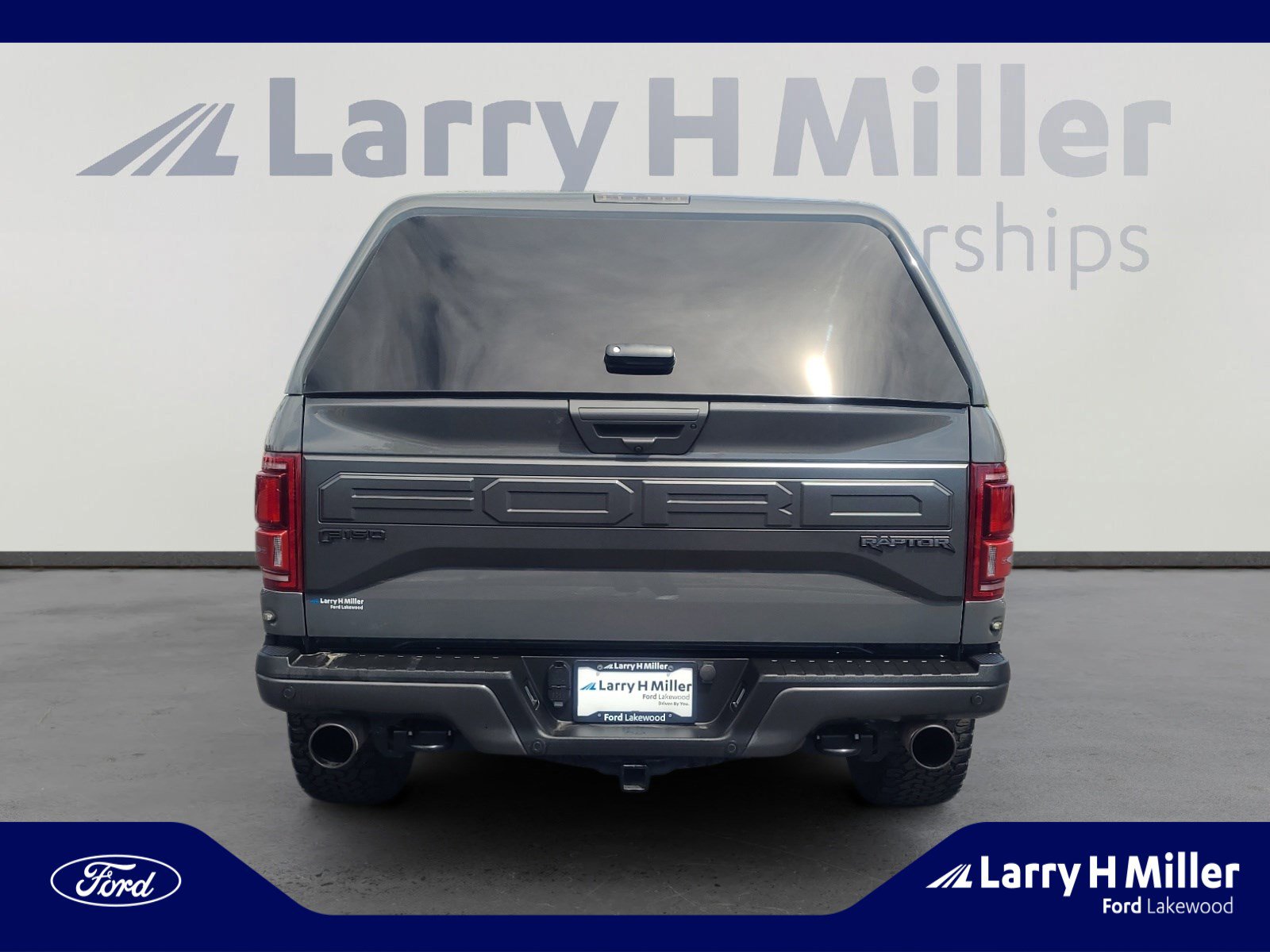 Used 2018 Ford F150 Raptor w/ Equipment Group 802A Luxury image 4