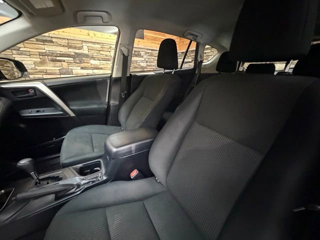 Used 2016 Toyota RAV4 LE AWD/4WD image 12