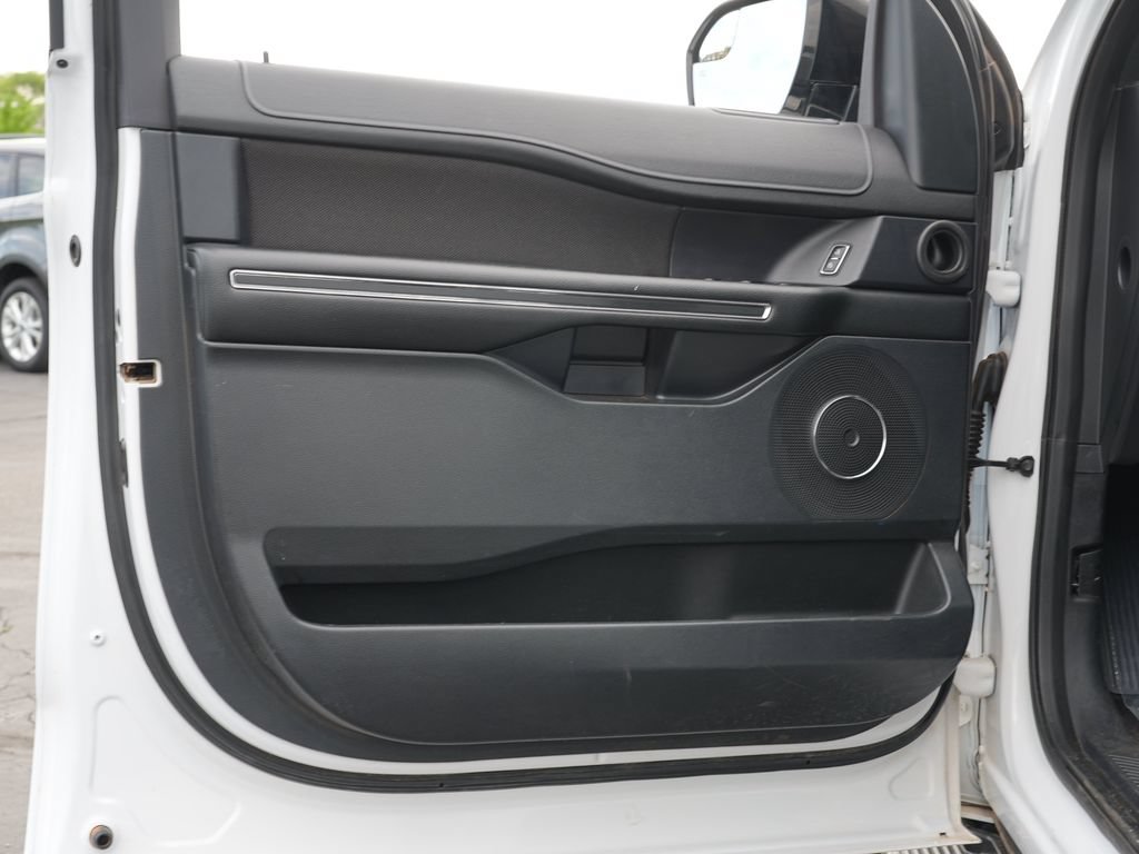 Used 2019 Ford Expedition Max XL AWD/4WD image 14