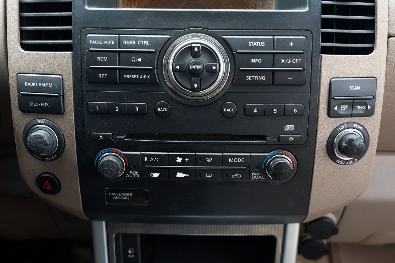 Used 2008 Nissan Pathfinder SE RWD image 29
