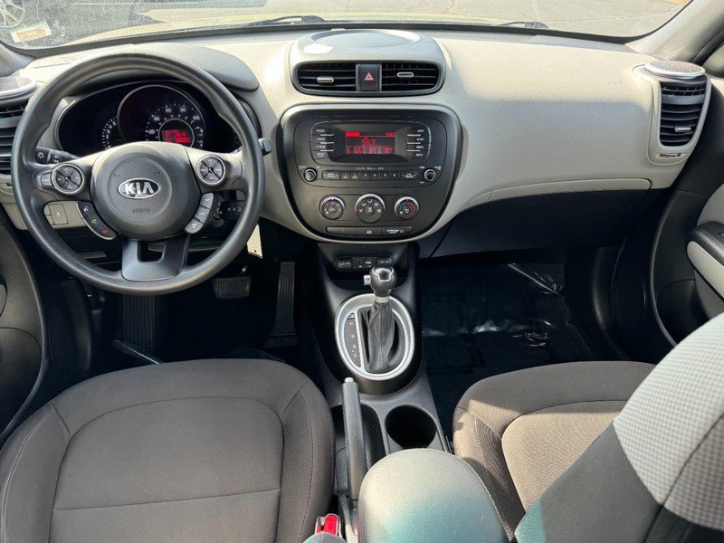 Used 2016 Kia Soul image 11