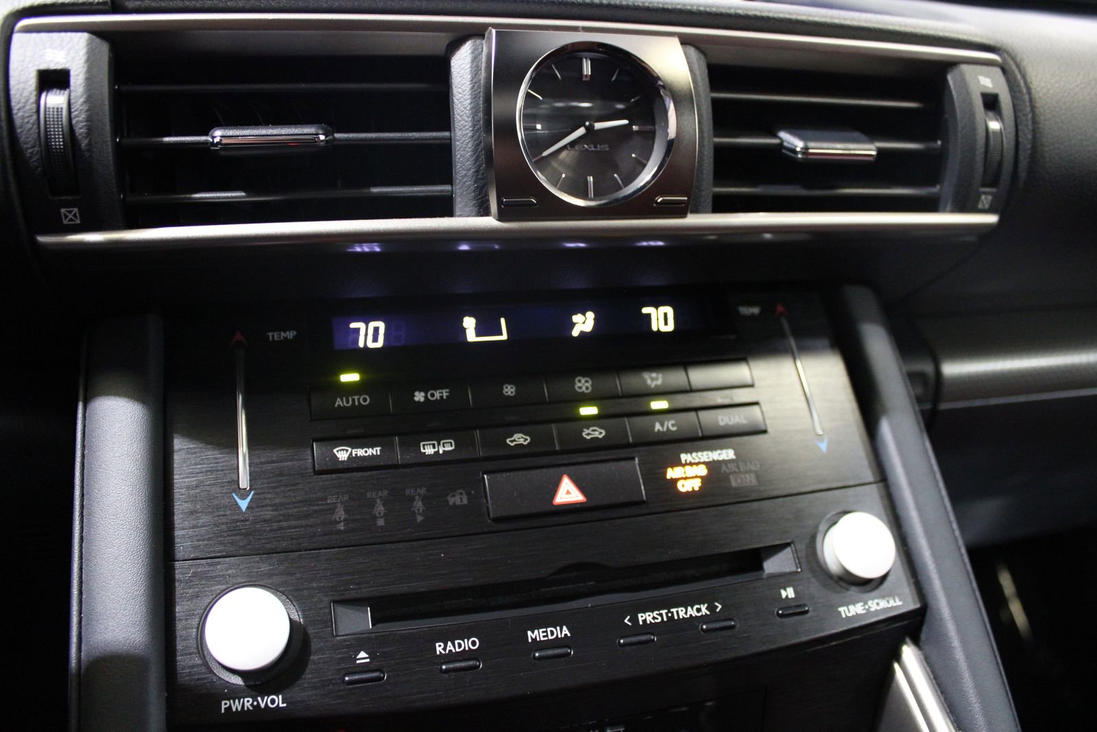 Used 2017 Lexus IS 350 F Sport w/ F Sport Package RWD image 32