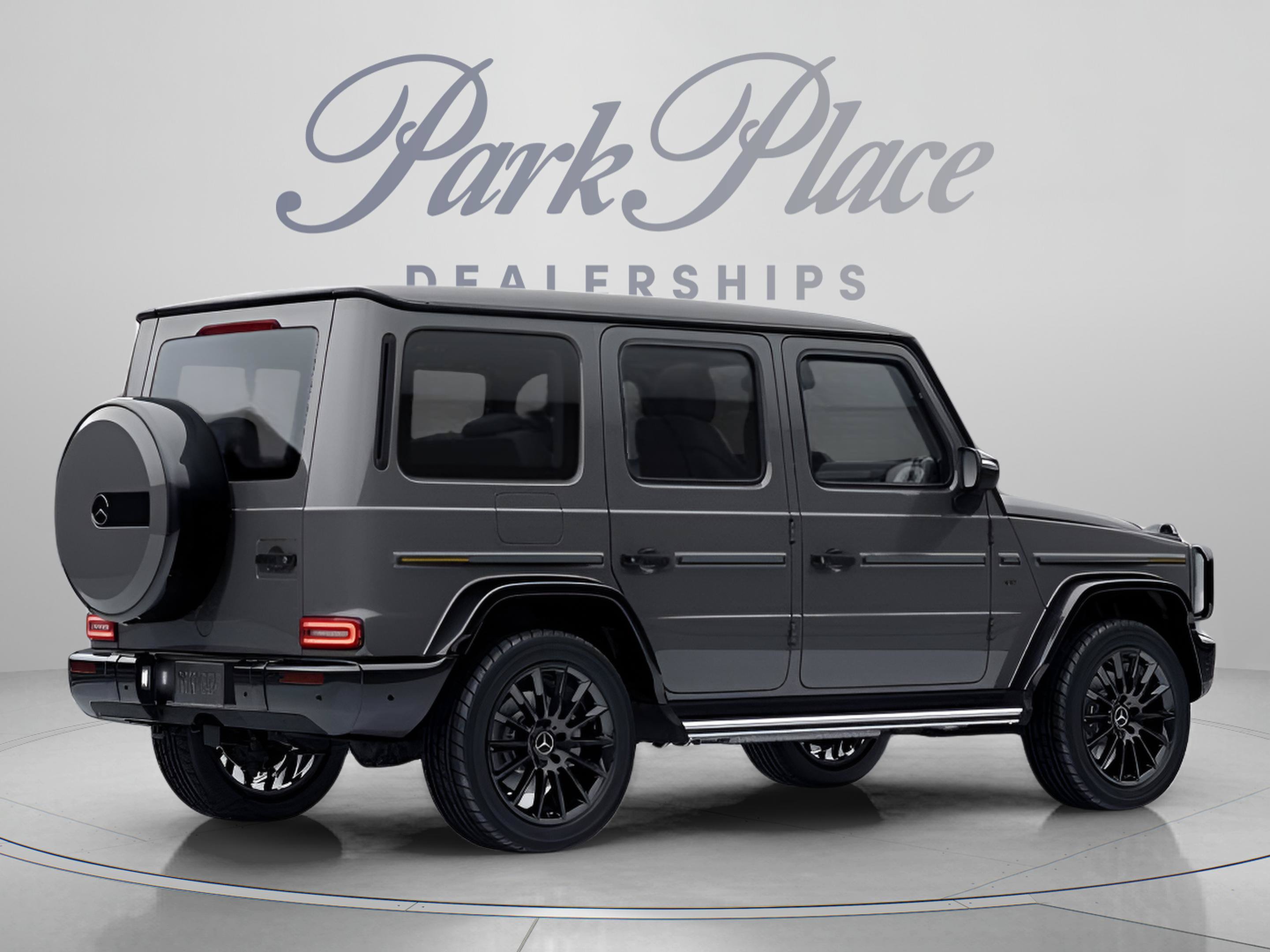 Used 2023 Mercedes-Benz G 550 image 24