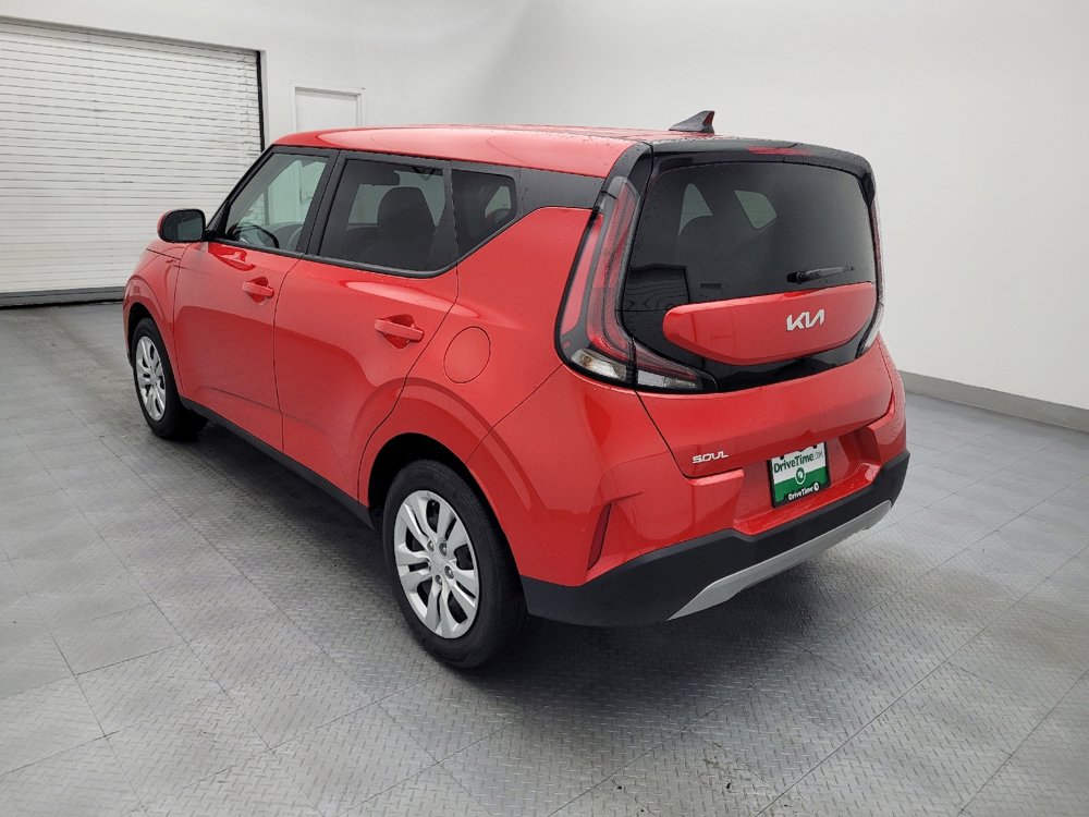 Used 2025 Kia Soul LX image 5