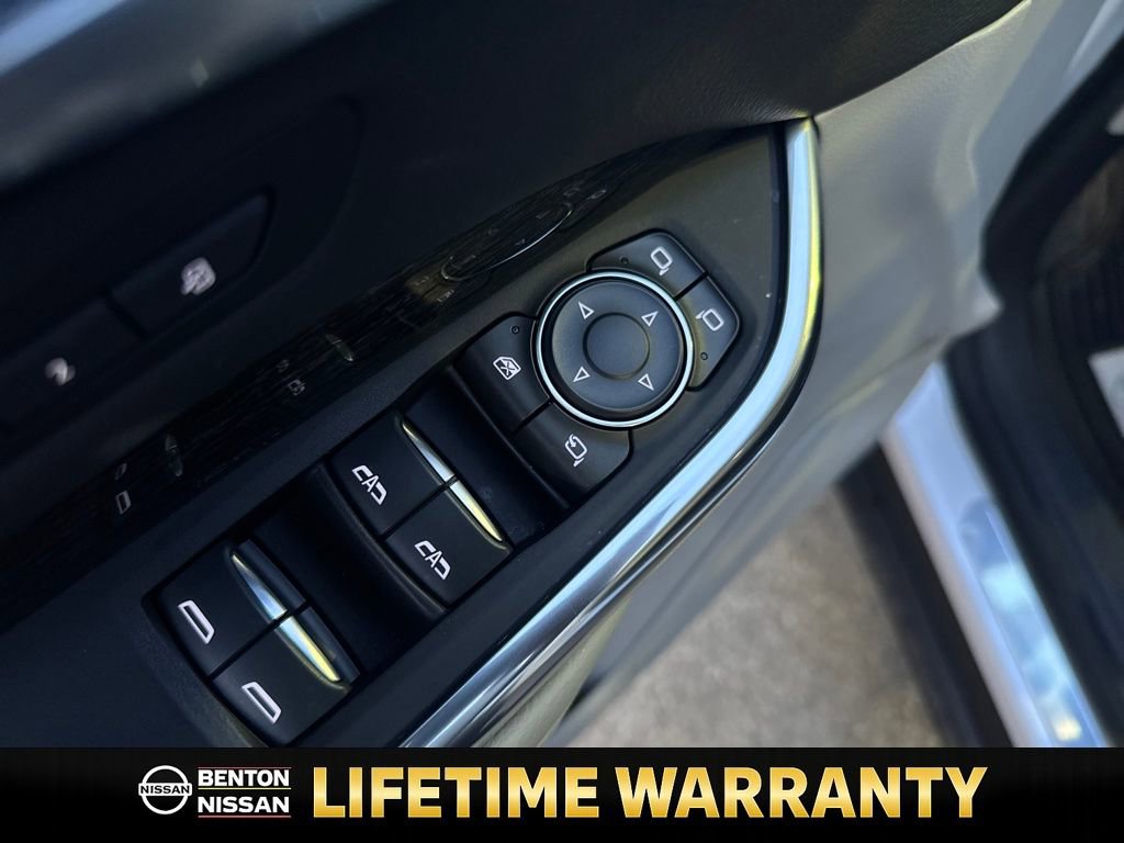 Used 2022 Cadillac XT4 Premium Luxury w/ Enhanced Visibility Package image 13