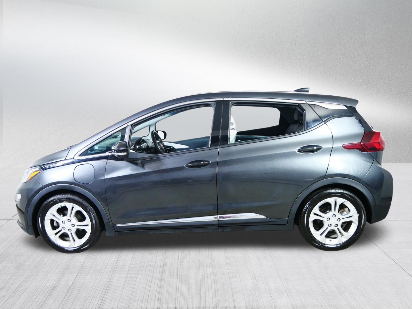 Used 2017 Chevrolet Bolt LT FWD image 4