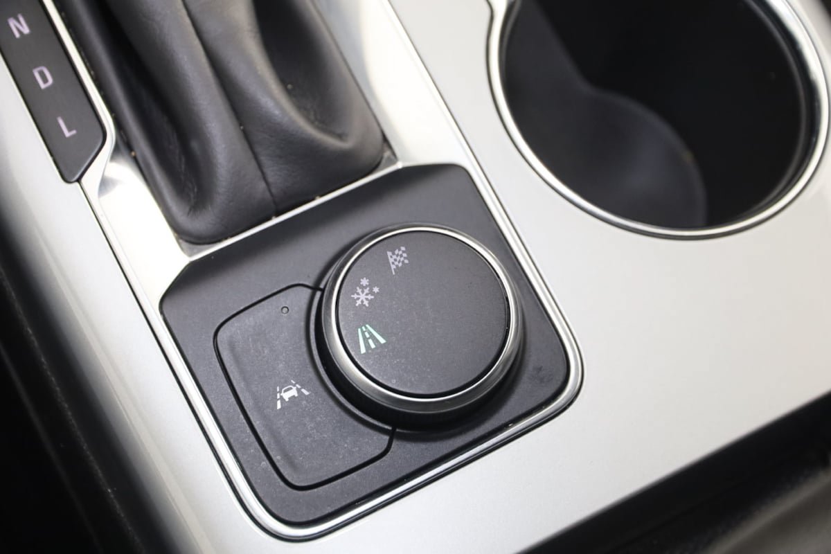 Used 2024 Chevrolet Blazer LT w/ Convenience Package FWD image 25