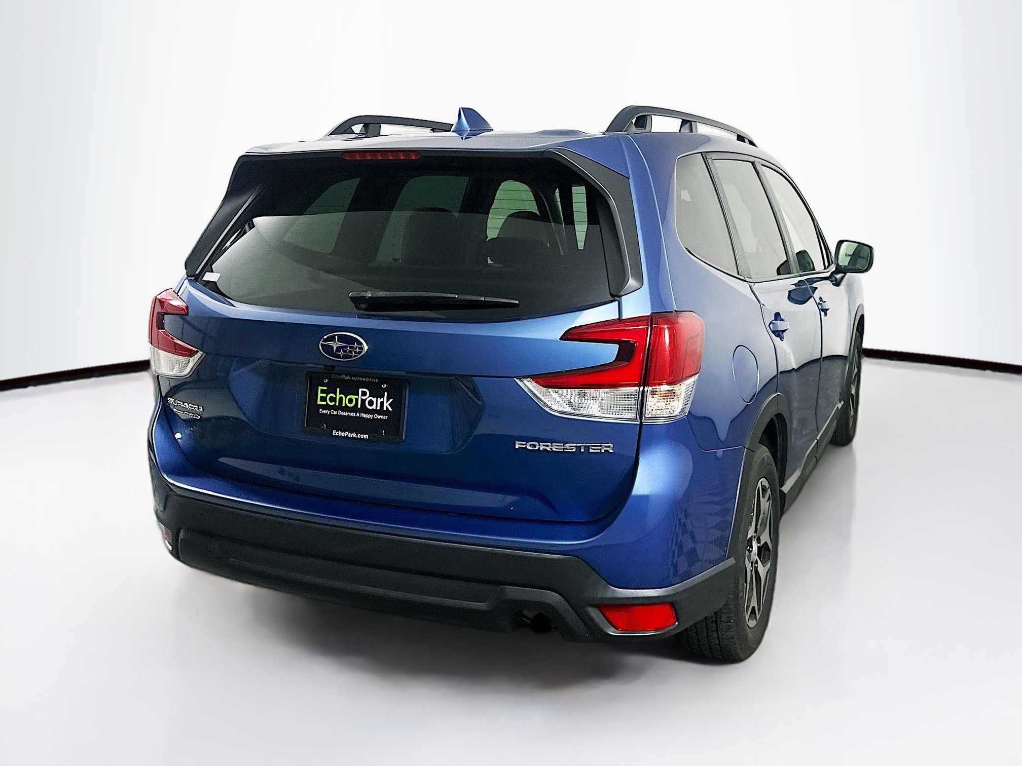 Used 2022 Subaru Forester Premium AWD/4WD image 9