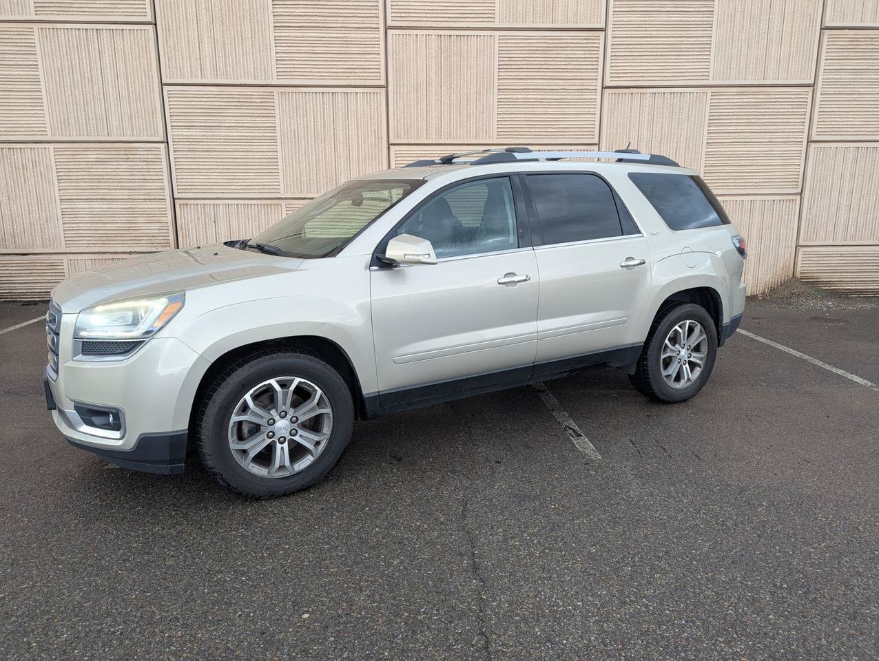 Used 2015 GMC Acadia SLT w/ Open Road Package AWD/4WD image 25