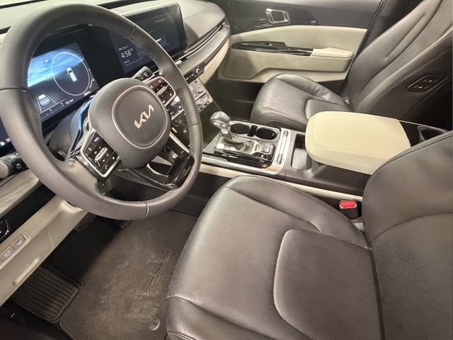 Used 2024 Kia Carnival SX FWD image 12