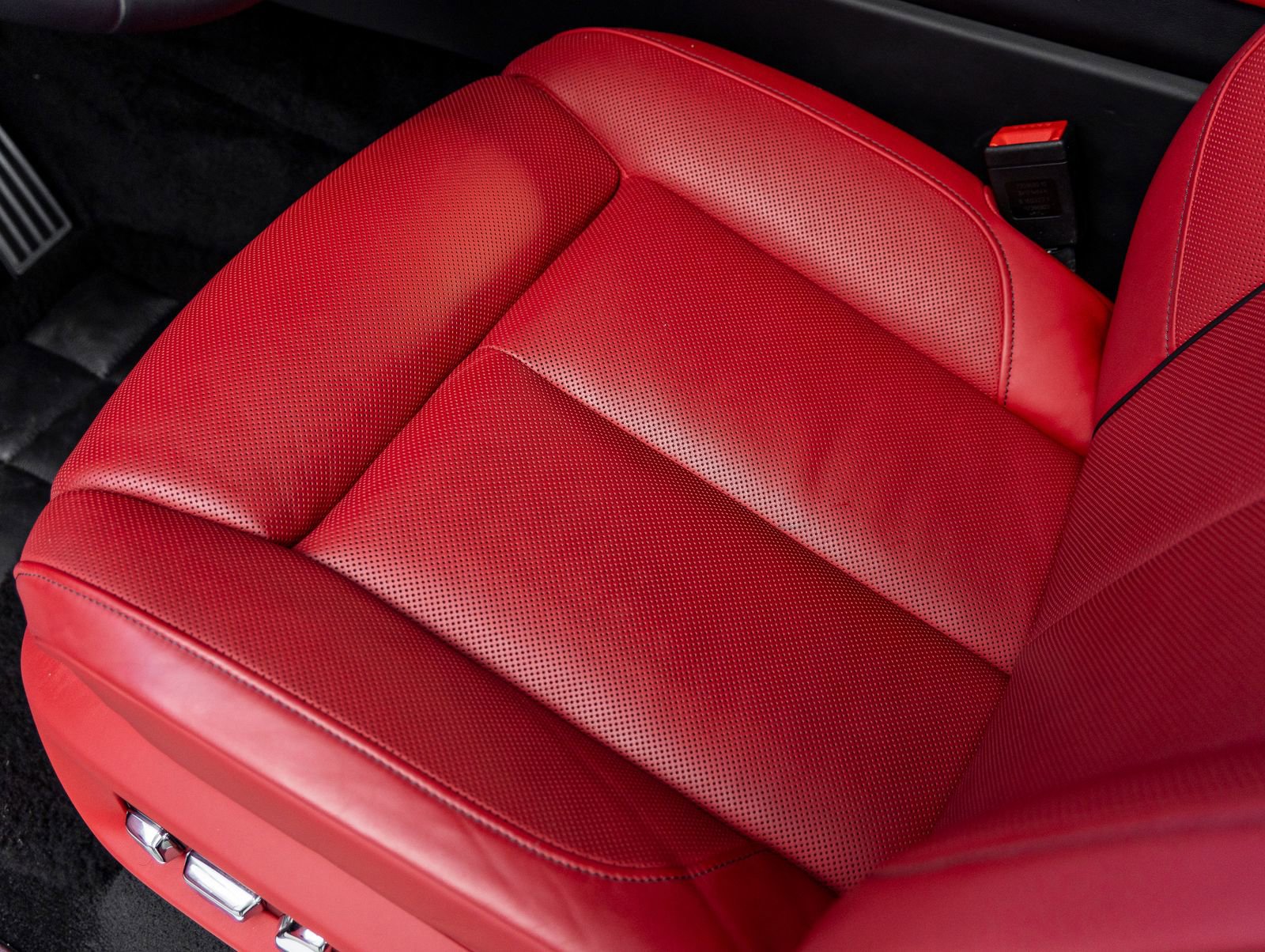 Certified 2023 Rolls-Royce Cullinan image 23