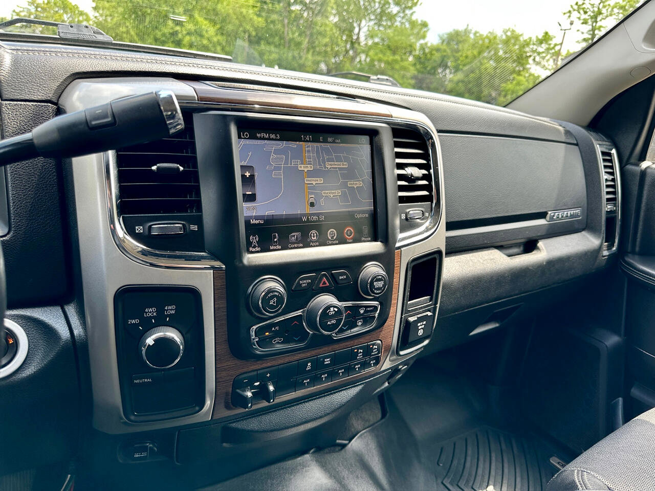 Used 2017 RAM 2500 Laramie w/ Sport Appearance Group image 33