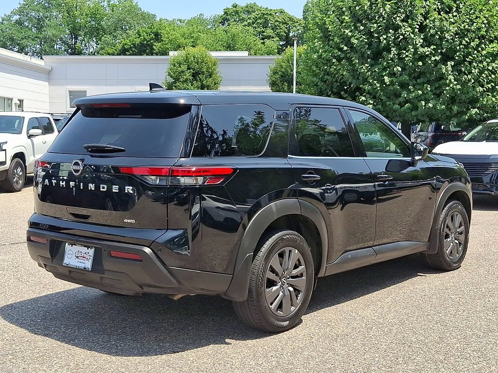 Certified 2024 Nissan Pathfinder S AWD/4WD image 8